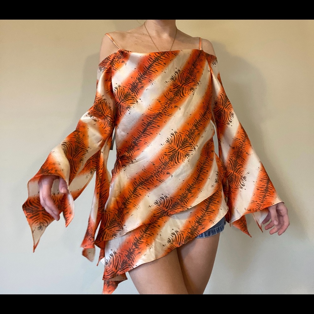 NWT flowy silk boutique top